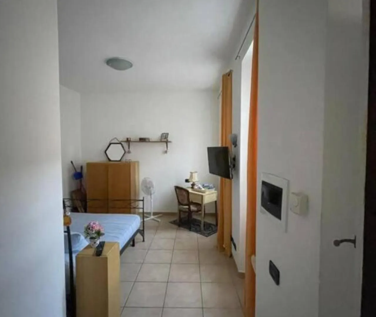 Como Lake Apartment 0*,