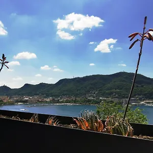 Veranda View Como