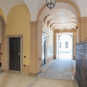  Appartamento Funicolare - By Myhomeincomo